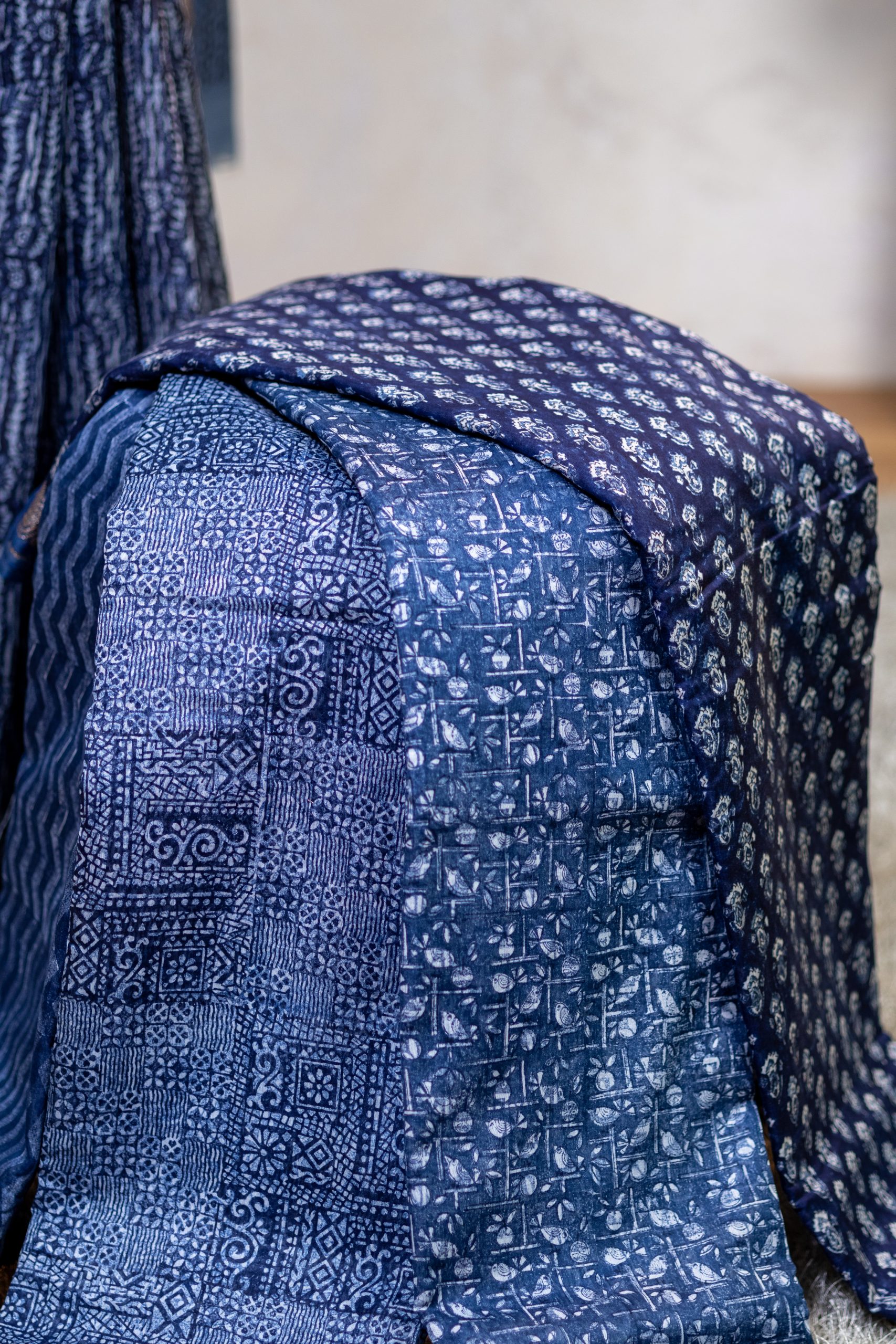 Chanderi Saree with Indigo Print & Antique Banarasi Border - Image 9