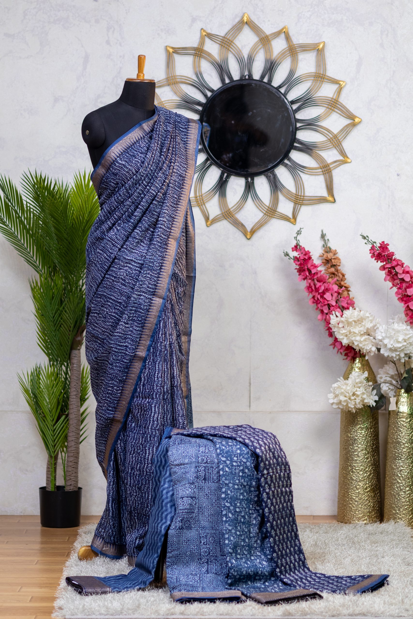 Chanderi Saree with Indigo Print & Antique Banarasi Border - Image 10