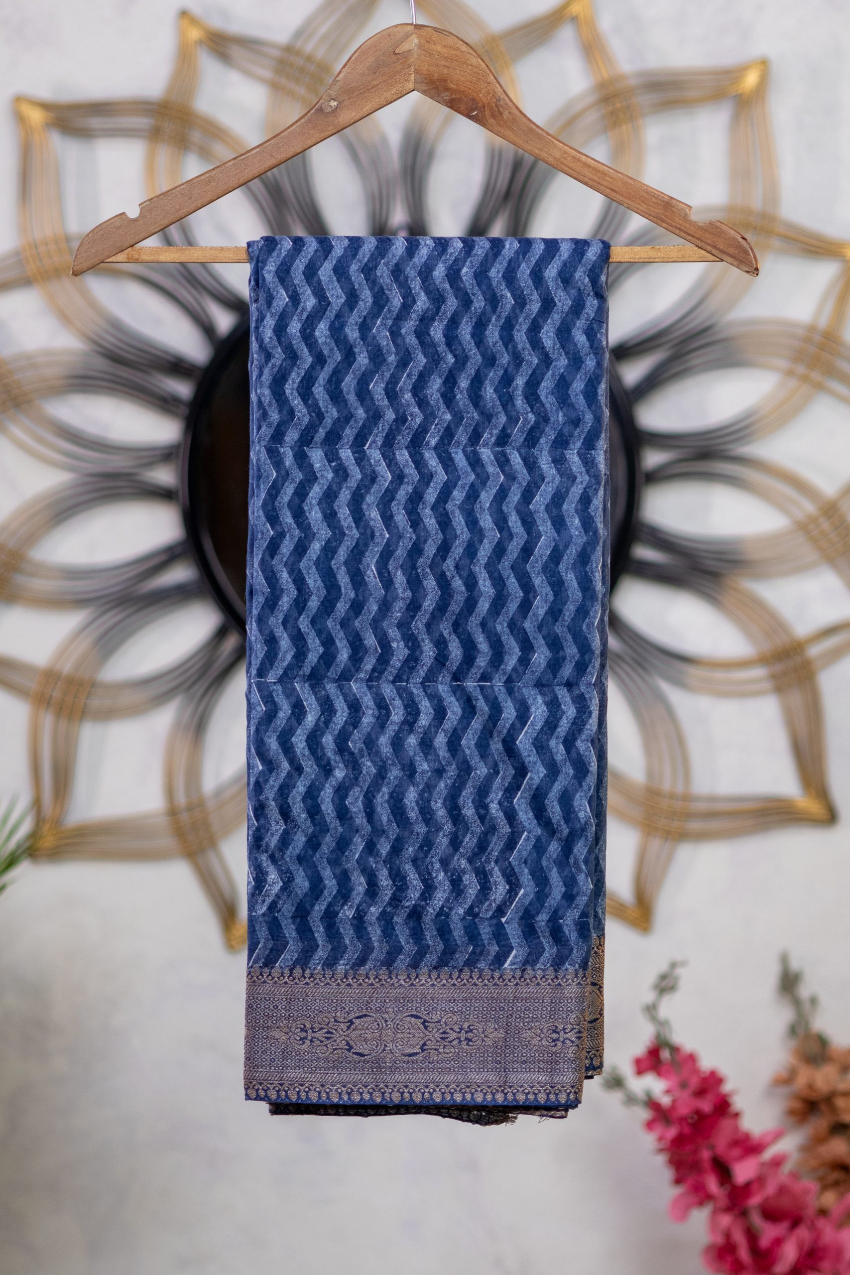 Chanderi Saree with Indigo Print & Antique Banarasi Border - Image 3