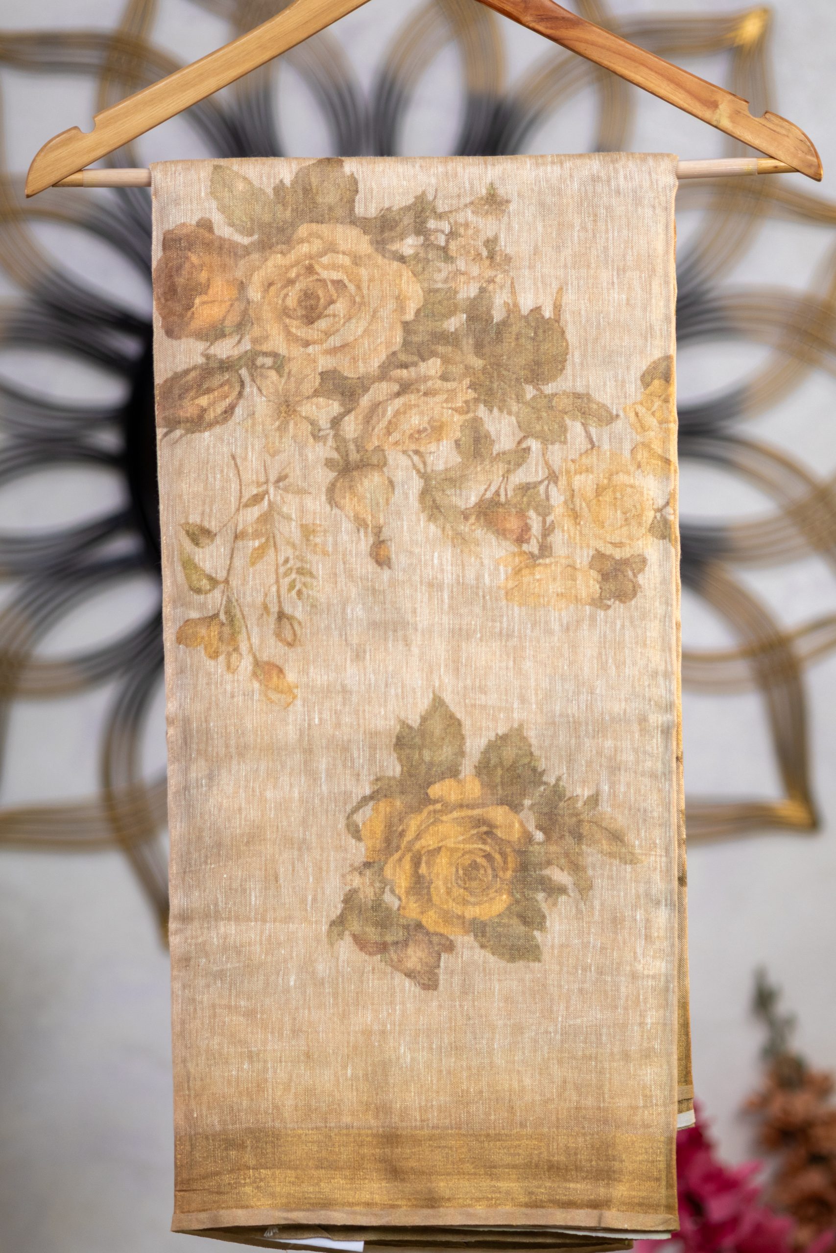 Pure Linen Tissue Saree with Floral Digital Print - Image 5