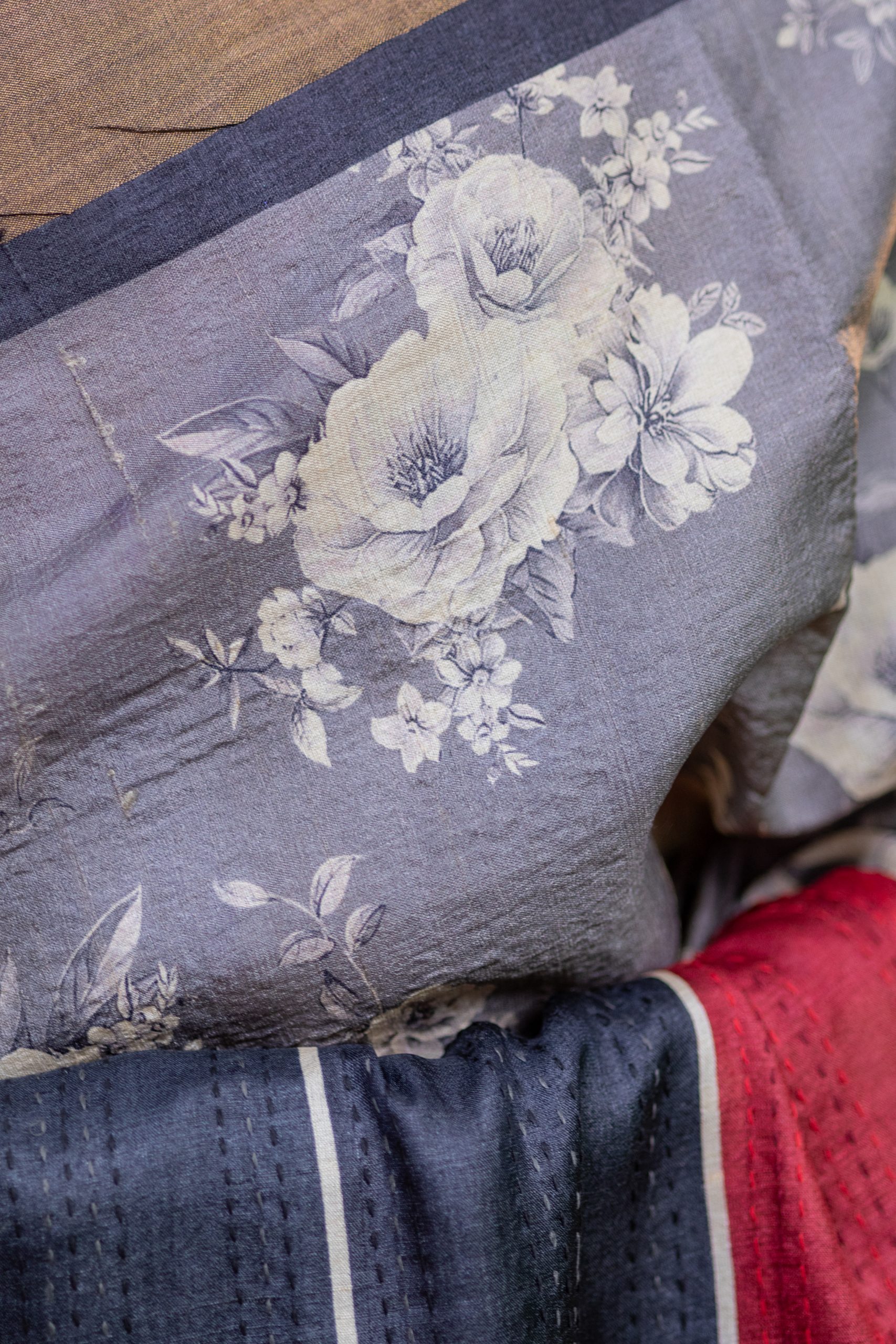 Pure Tussar Silk Saree with Intricate Kantha Work - Image 7